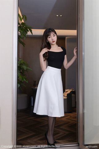 [XiuRen秀人网] No.5095 陆萱萱 Jupe blanche sous-vêtements en dentelle rouge avec de la soie noire - 0006.jpg